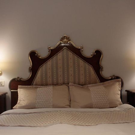 Villa Corona เทนโน ภายนอก รูปภาพ